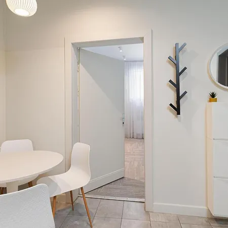 Dandelion Stabu Apartamento *